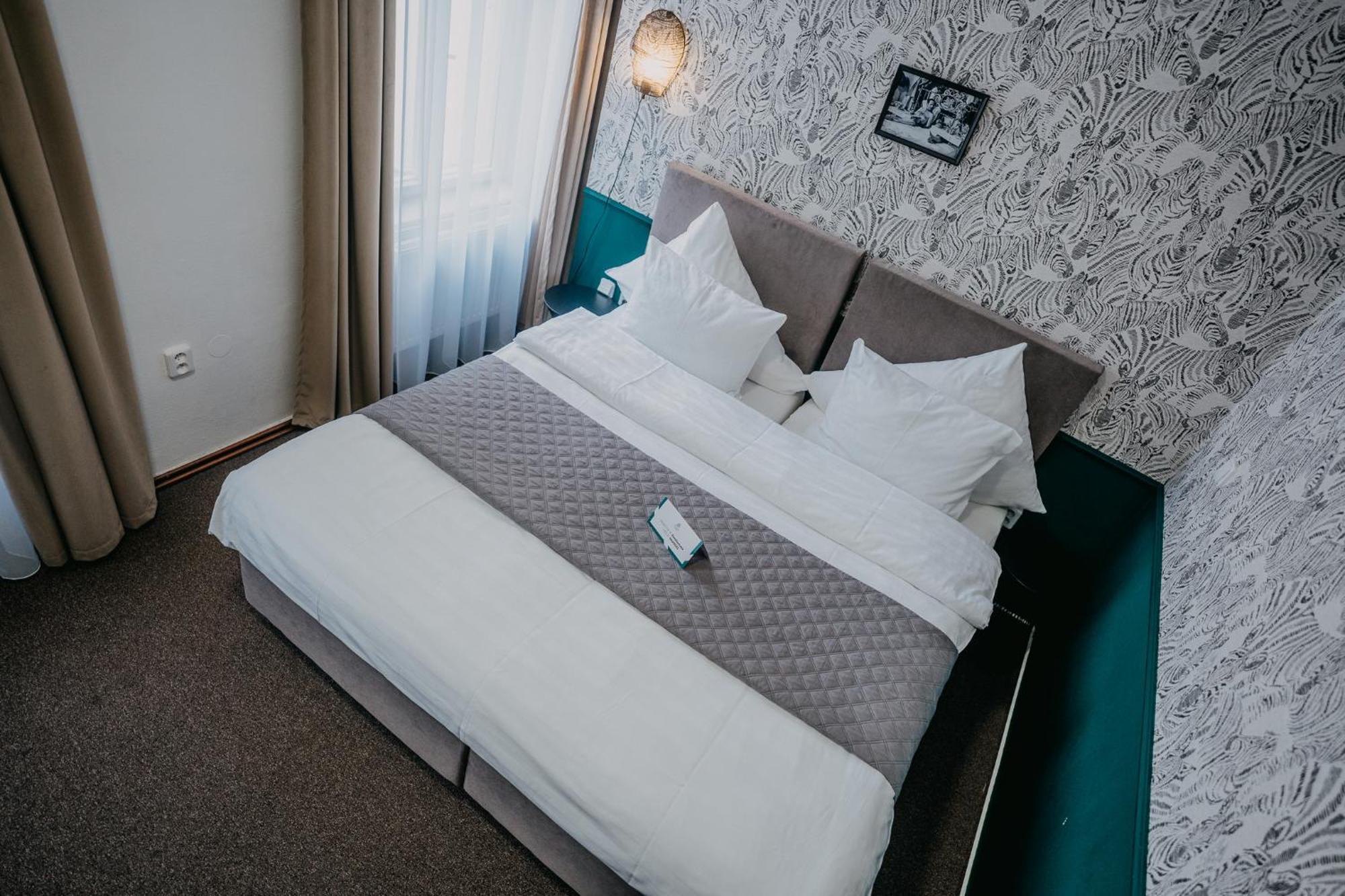 House 호텔 Hradec Králové 외부 사진