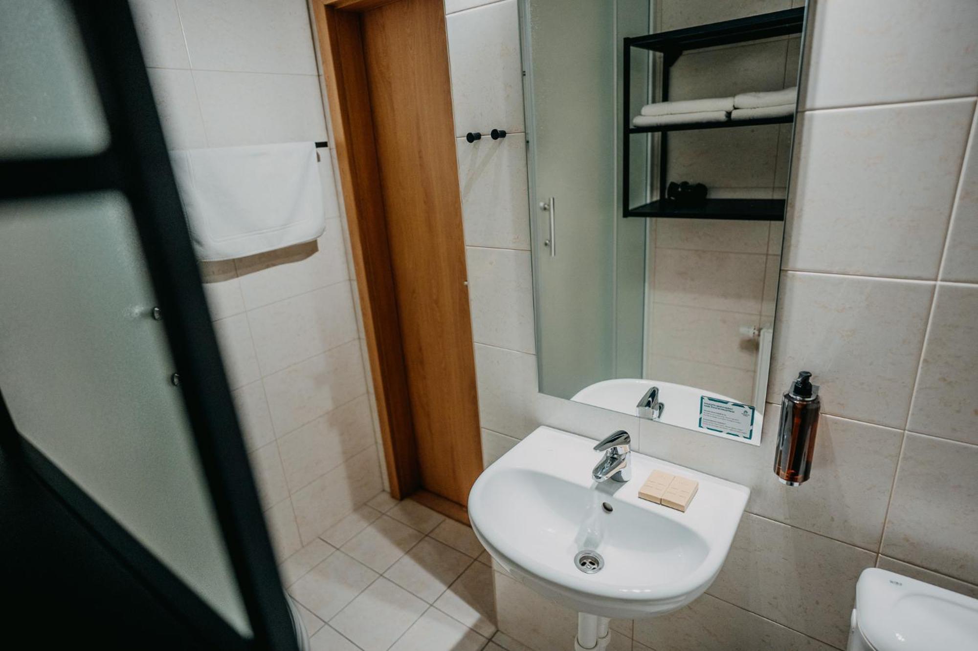 House 호텔 Hradec Králové 외부 사진