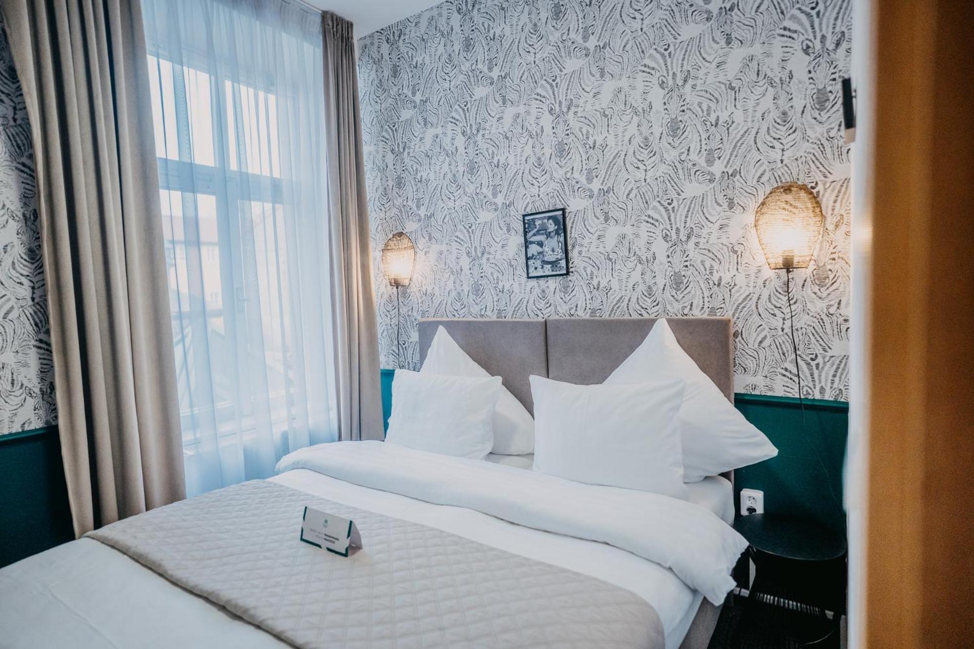 House 호텔 Hradec Králové 외부 사진
